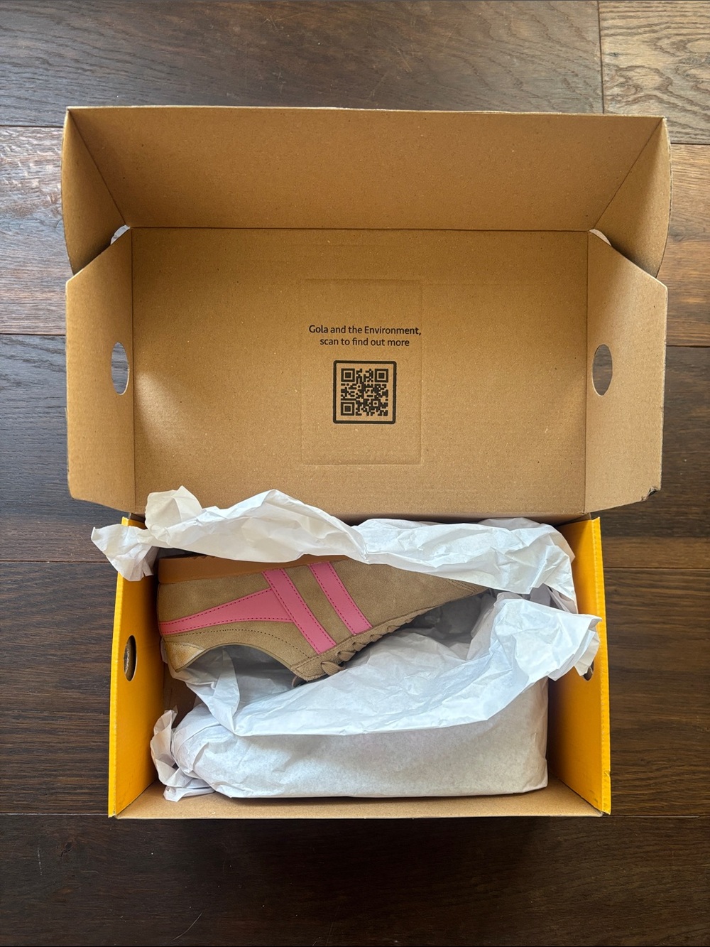 Gola exclusive bullet pure sneaker Beige Suede Sneakers with Pink Stripes - Picture 4 of 7